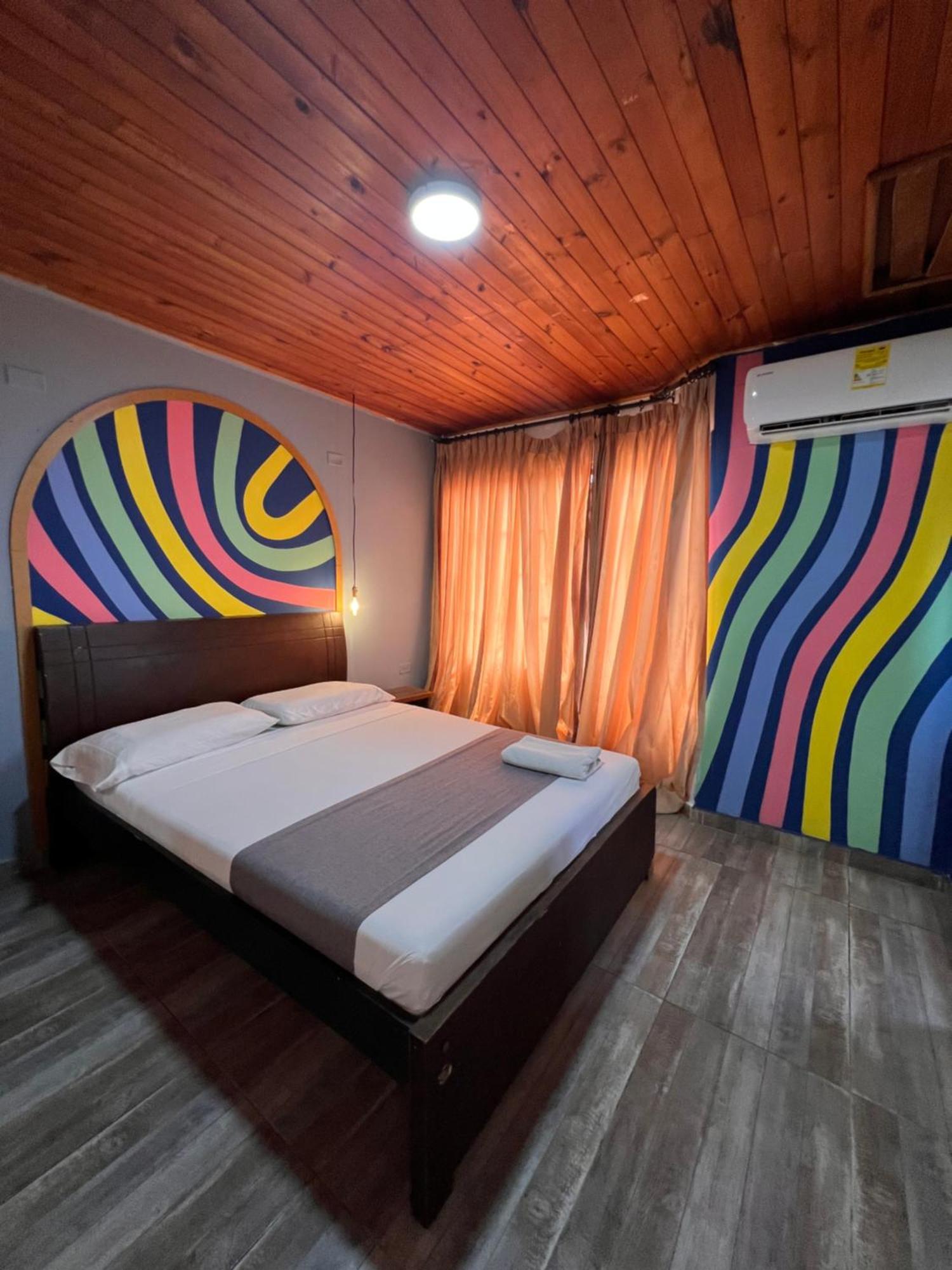 Hotel Пуэрто-Коломбия Экстерьер фото